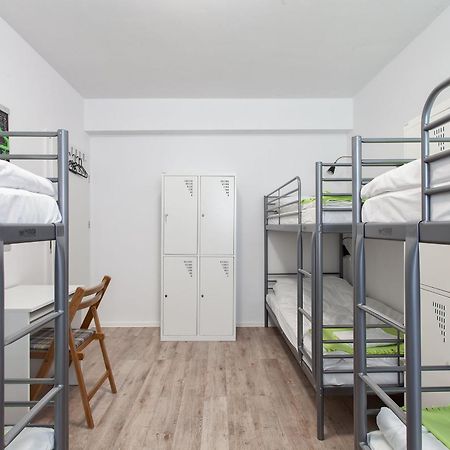 Opera Hostel Poznan Ngoại thất bức ảnh
