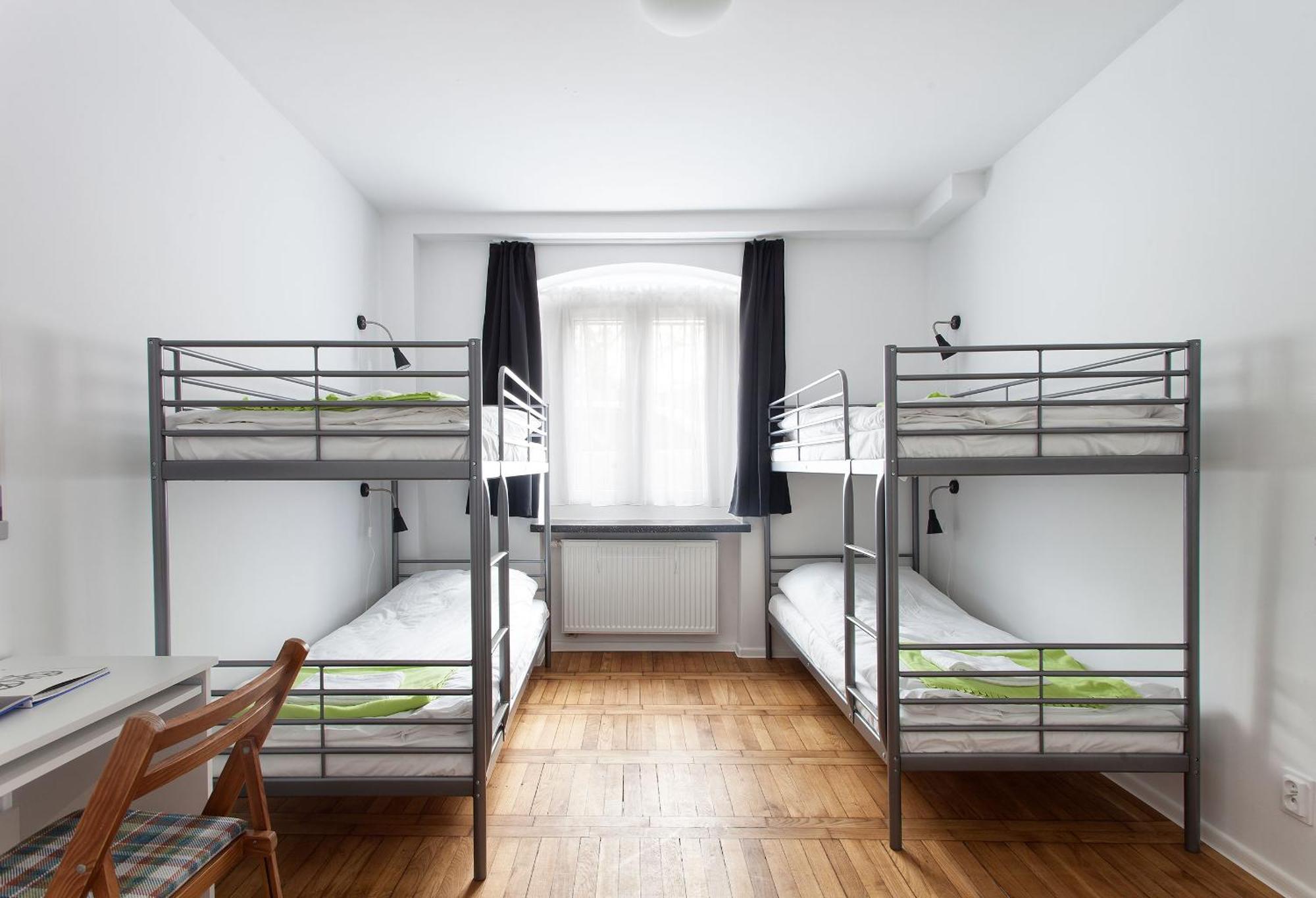 Opera Hostel Poznan Ngoại thất bức ảnh