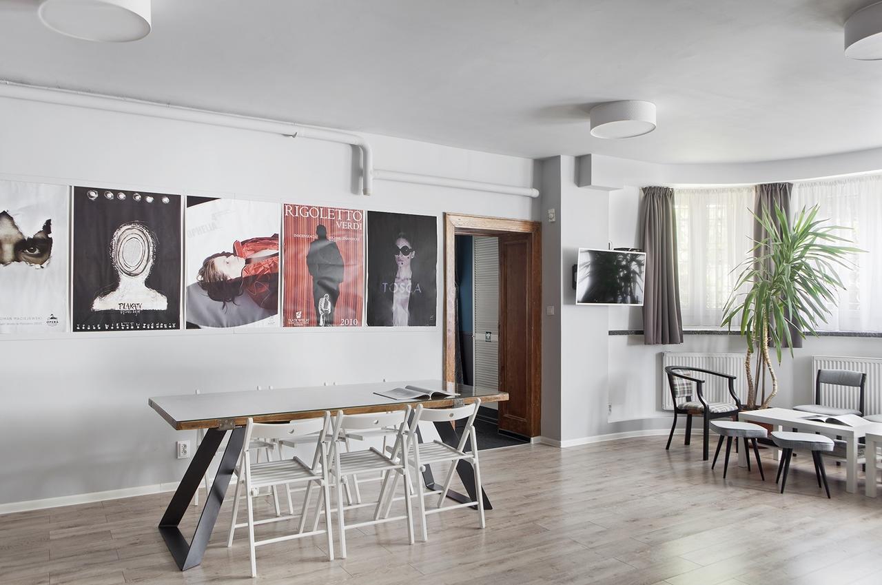 Opera Hostel Poznan Ngoại thất bức ảnh